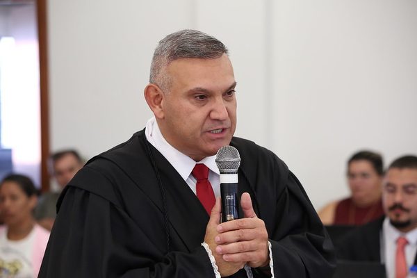 Luiz Paulo no tribunal
